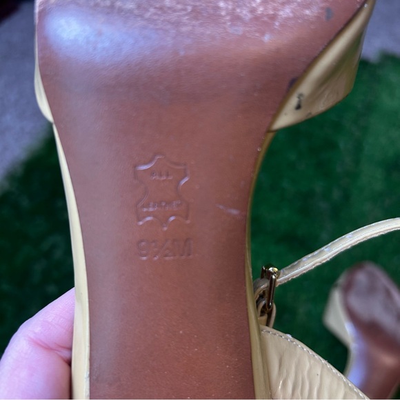 Tory Burch Tan Heels with Criss-Cross Straps - Picture 7 of 9
